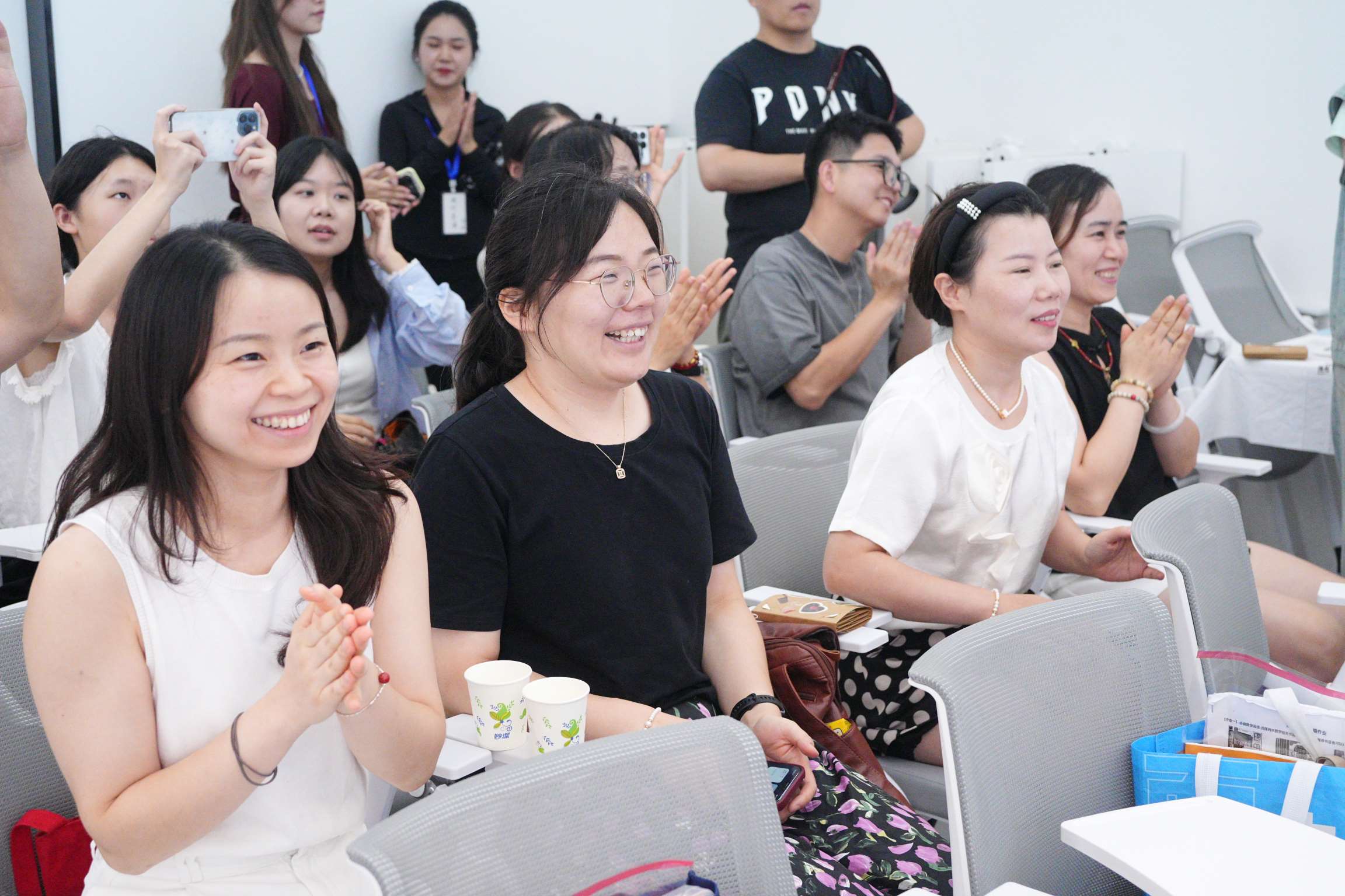 081815382418_02025 081815382418_02025